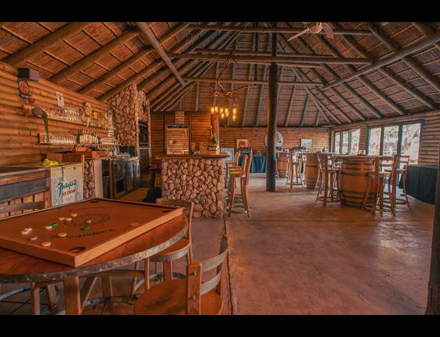1,500M² LODGE FOR SALE IN HARTEBEESFONTEIN